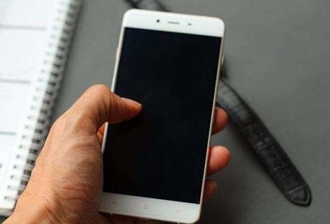 手机用了很久之后，为何会变得很卡顿？原来是这些东西造成的