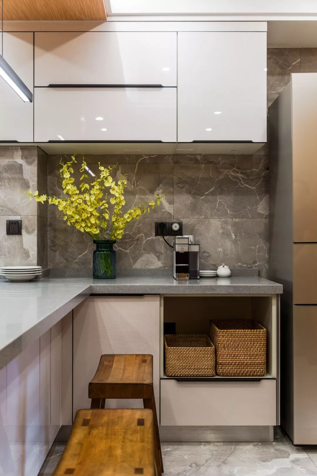 63㎡现代简约，老破小空间，改成实用小二房