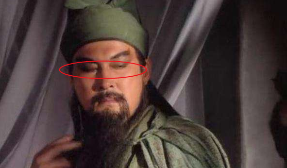 关羽的雕像为啥总是闭着眼？知道答案后，网友：谁敢让他睁眼睛？