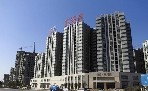 钱越来越不值钱，我们是否要把钱拿来买房？看看这些忠告