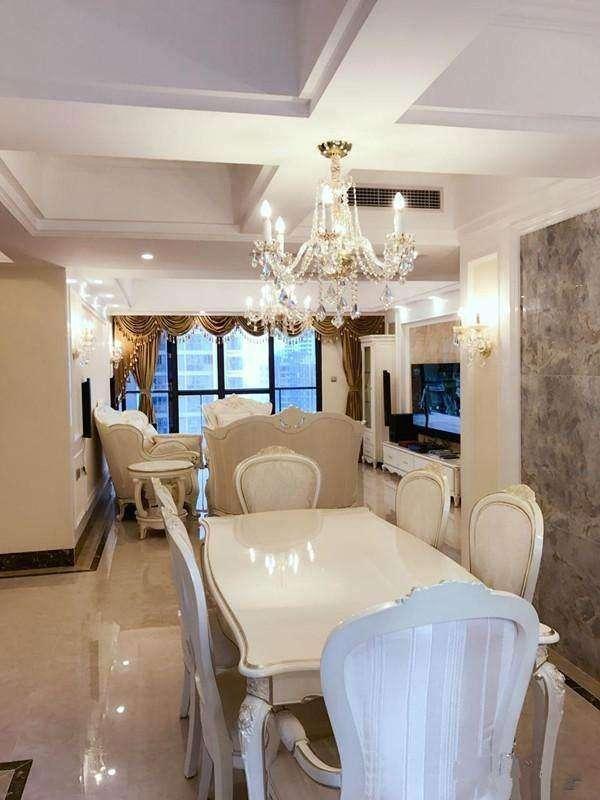 新房面积160平, 老公说装修花了60万, 我不信, 懂的看下值吗?