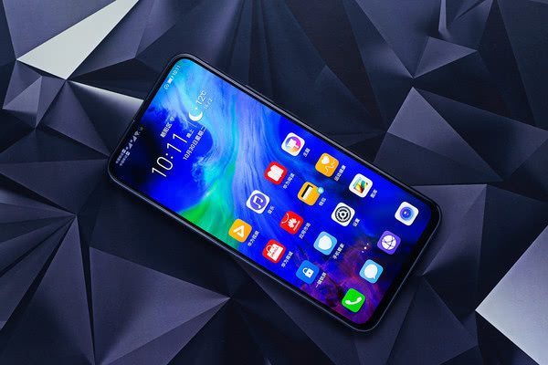 华为再发力！顶级旗舰机跌至1799元，128G大内存+前后六摄