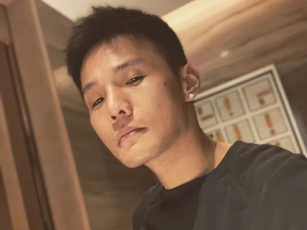 李荣浩搭高铁遗失iPad! 深夜急发文, 求拾获者: 不要把内容出来