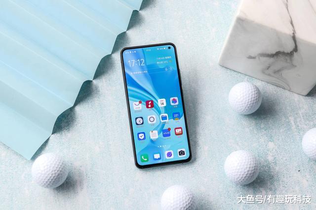 拍照跟颜值挑一个，vivo S5说：我全都要