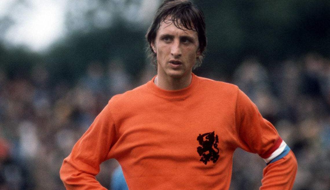 世界足球史上5位顶级边锋球员，菲戈第4，第1不接受任何反驳！