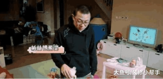 演员梅婷现在所住的房子，餐厅是真的乱，看着都吃不下饭了