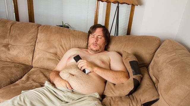 26岁女子，深夜突发心梗离世，查明诱因后，丈母娘扇了女婿1巴掌