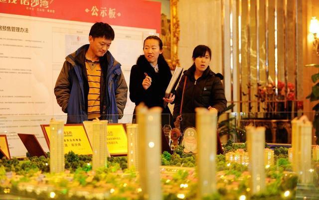 亲手揭开一个四五线城市的楼市真相，看不到未来，更不相信眼泪！