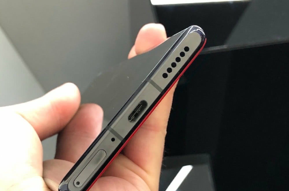 手握1万3的华为Mate30RS是种什么样的体验我来告诉你：太爽了