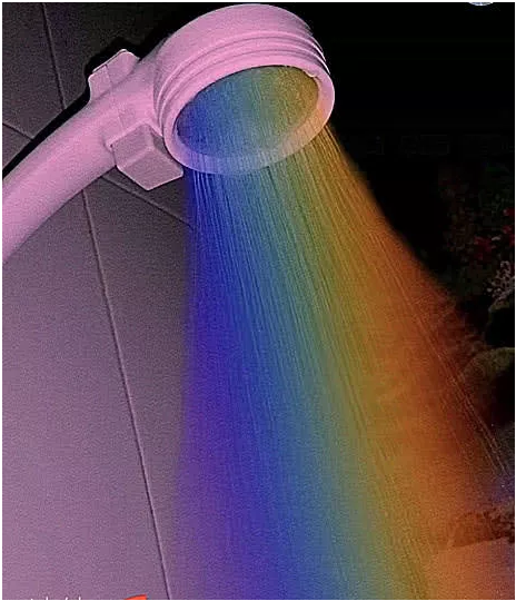 全网超火的“彩虹花洒”，简直魔仙堡仙女：巴啦啦能量乌他乌他啦！