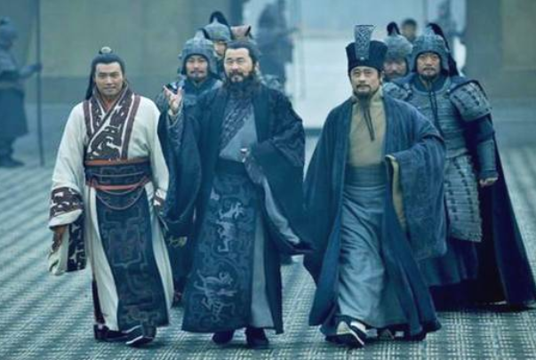 后来他偶然得知曹操要杀掉自己的计划，他恨他非常生气，于是就和曹操闹翻了！