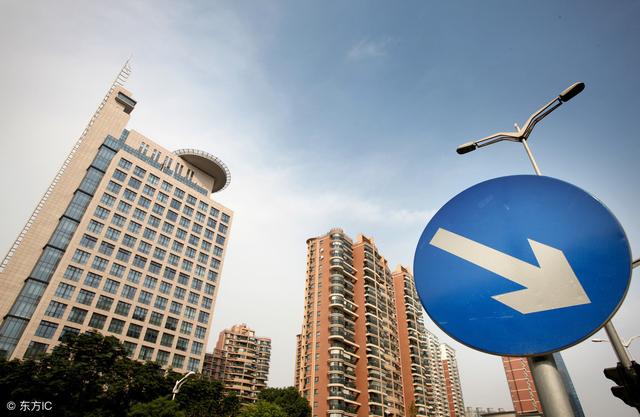 银行称大跌老百姓和银行都承受不了 开发商说降30%受不了