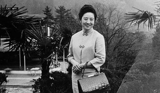 曾祖父是李鸿章的哥们, 嫁上海首富之孙引轰动, 婚礼办了三天三夜