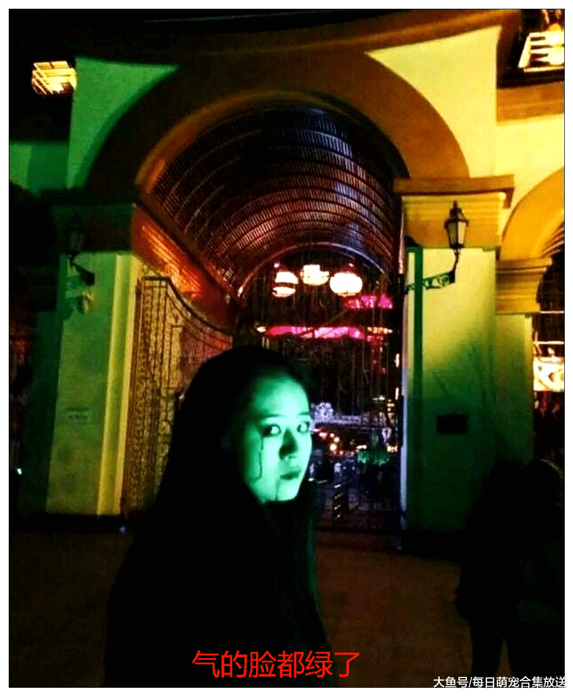 让直男帮你拍照是种怎样的体验？一张比一张过分，网友：盘她