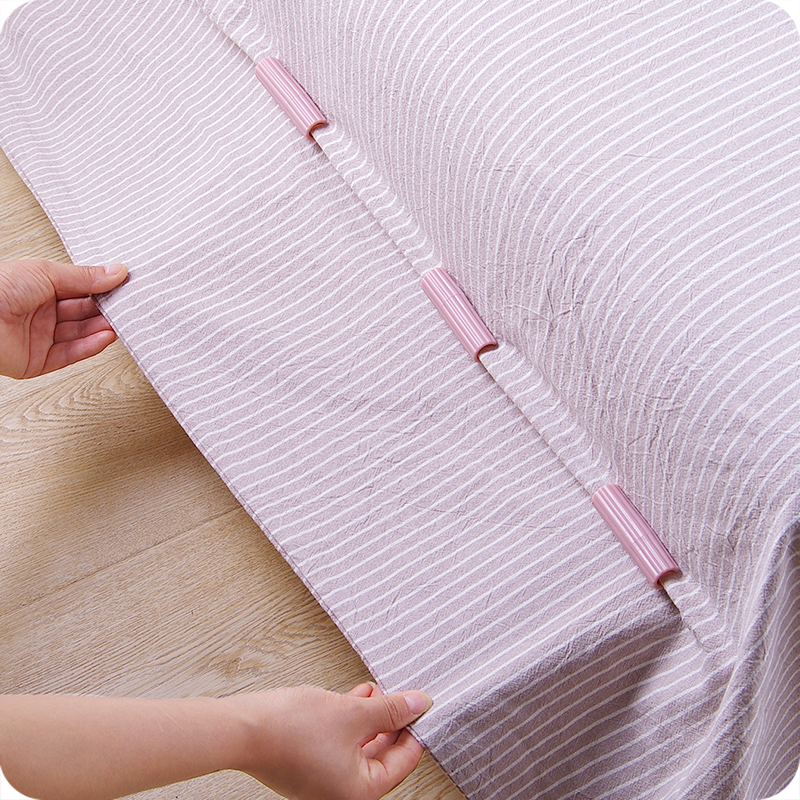 越来越多女人不铺床罩了，如今流行这种“新招”，一个月不用铺床