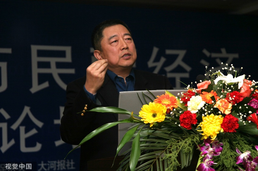 寄希望于轻资产模式？郁亮喊活下去的时候，胡葆森怎样留下来