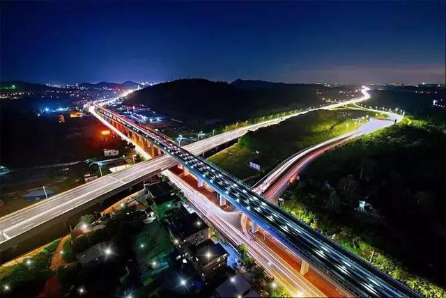 来广州不到5年，竟能买下地铁四房