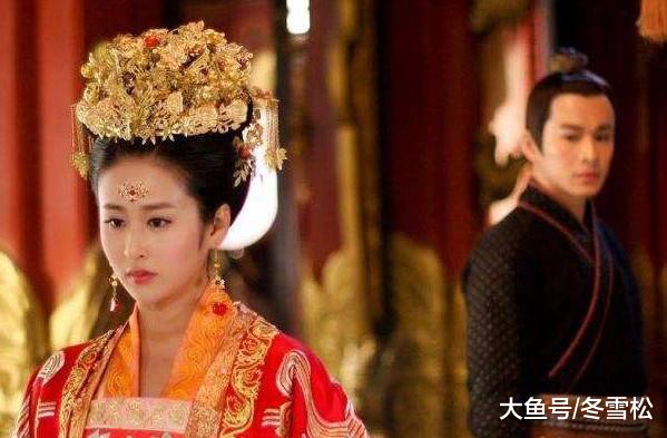 和珅死后,后代本应被杀死,但这个女人幸存下来,受到三位皇帝的青睐。