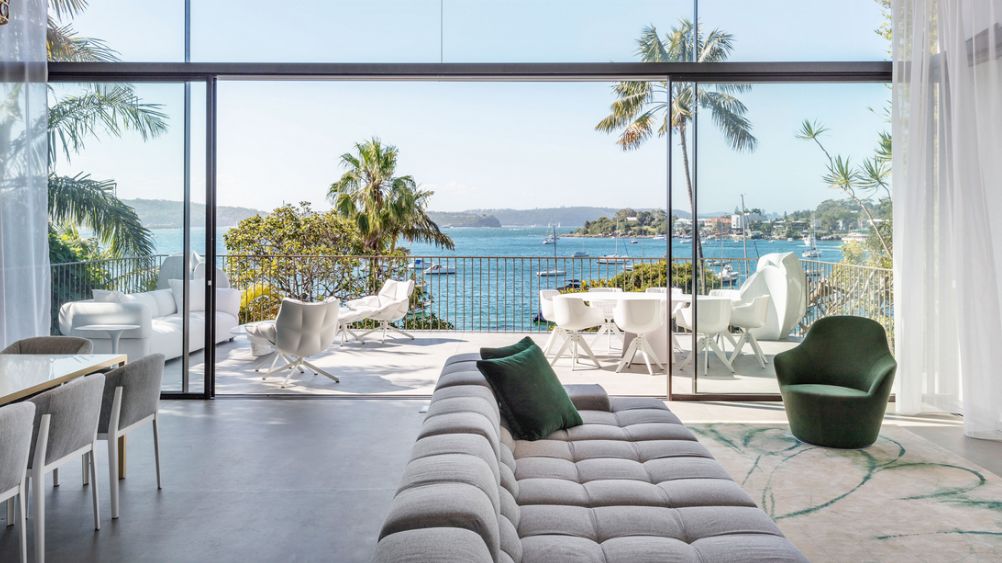 俯瞰悉尼港的建筑--新月楼