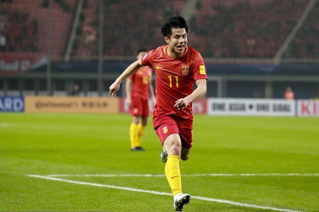 国足平菲律宾鲁能两将送饼无数，可惜前锋线无佩莱，连续浪费机会