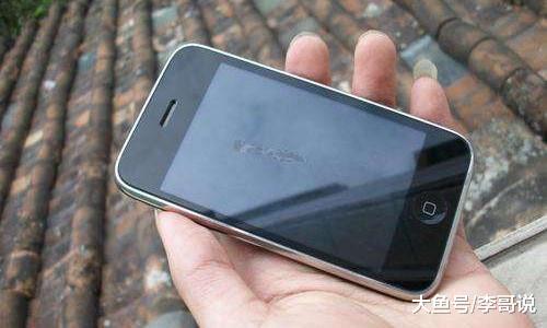 这几款十年前使用的手机，你们还记得几个？最后一款称经典怀旧！