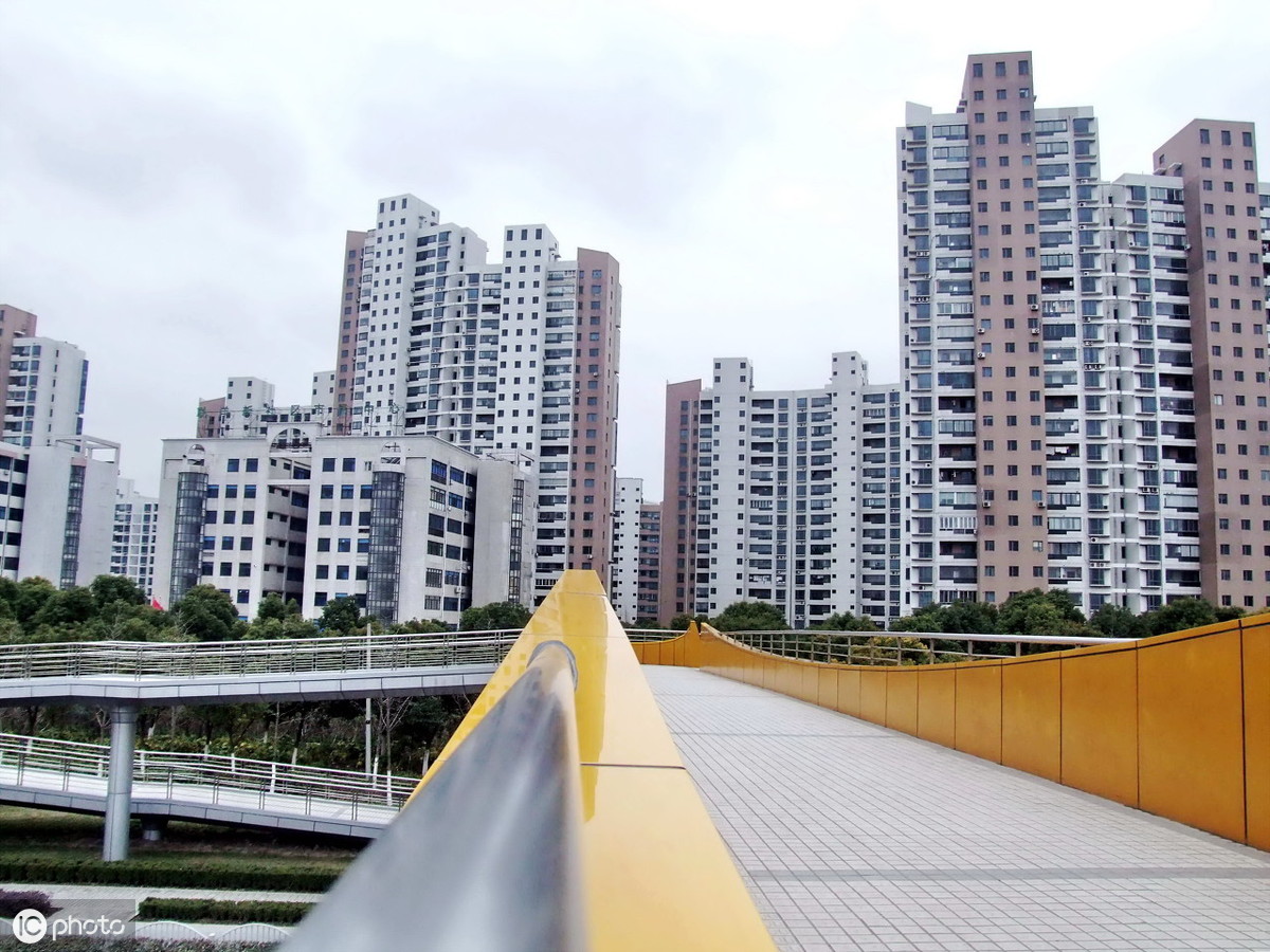 房企竞争激烈的城市，房价是涨还是跌？结果有些意外