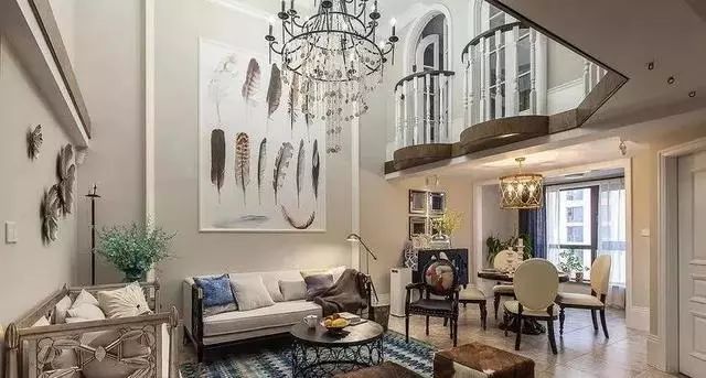 仅有57平米的复式混搭风，看起来像大别墅