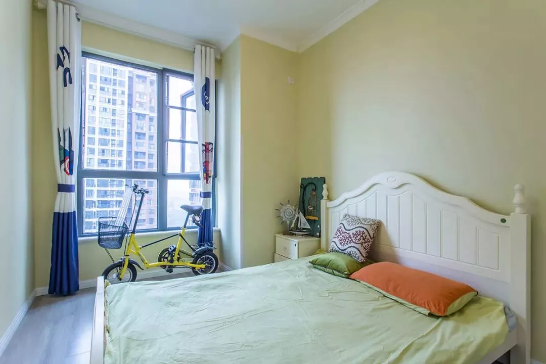 125平米的新房，全屋淡绿色墙面加白色点缀，效果别具一格！