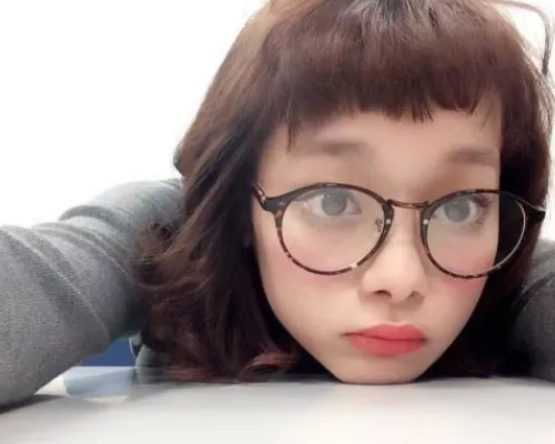 长期戴眼镜的小仙女，这3个地方影响最大，颜值可能会下降