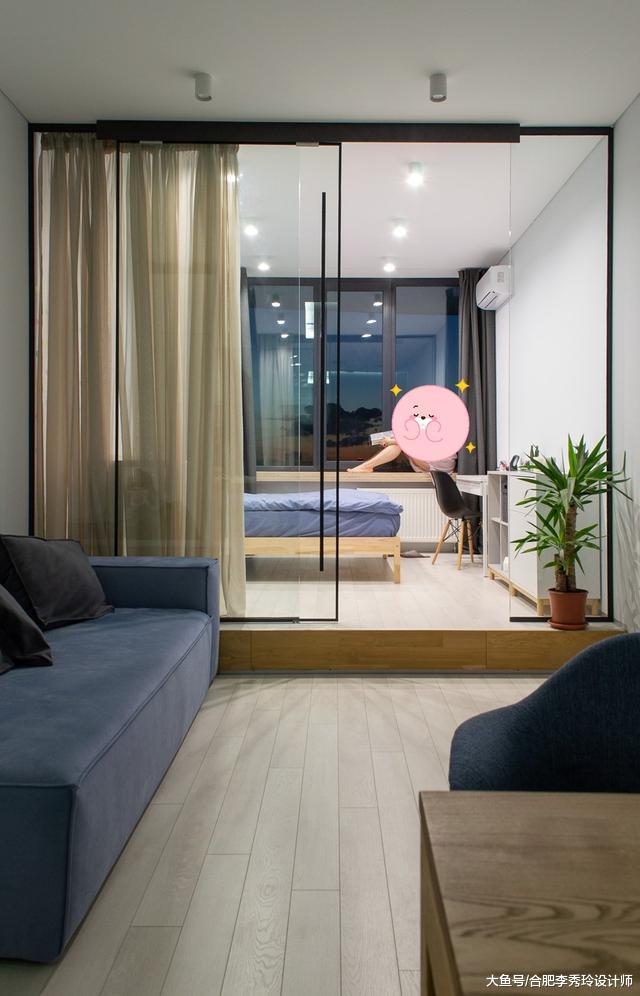 单亲妈妈带孩子住35㎡老房，厨房放玄关阳台抬高20公分，终于有卧室了