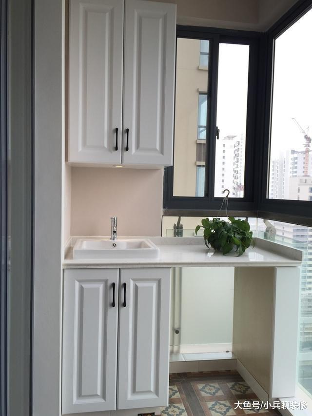 新房装修完毕通风中，晒到业主群，都说我家柜子有创意要照着做！