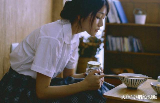 現在的男生，為什么寧愿把錢花完也不去追女生？原因并不簡單