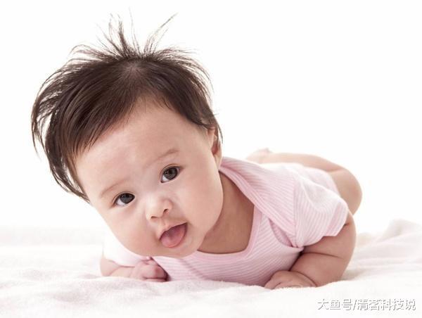 十二张图让你看懂，1岁内宝宝每个月发育表现，每个妈妈都该看看