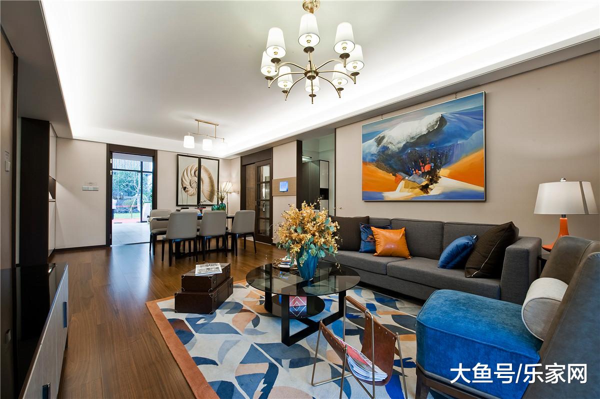 买完皮沙发都说后悔，看完我也后悔了！别再买皮质的了！