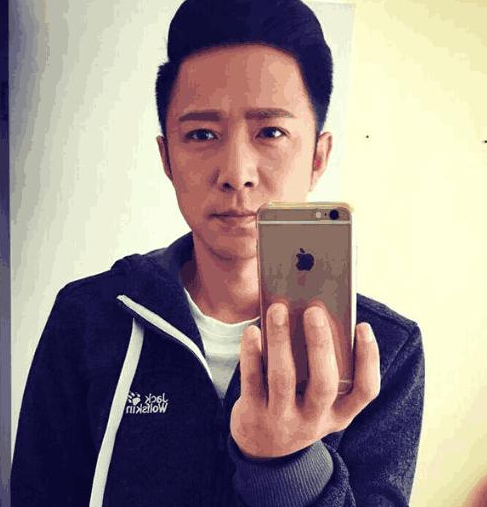 带你看看高鑫住的豪宅，房子起码价值过亿，如今已是成功人士