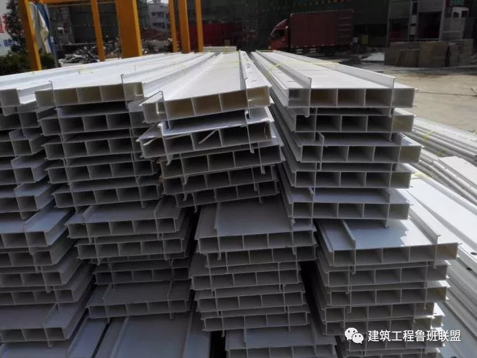 全现浇混凝土外墙的关键技术：结构拉缝
