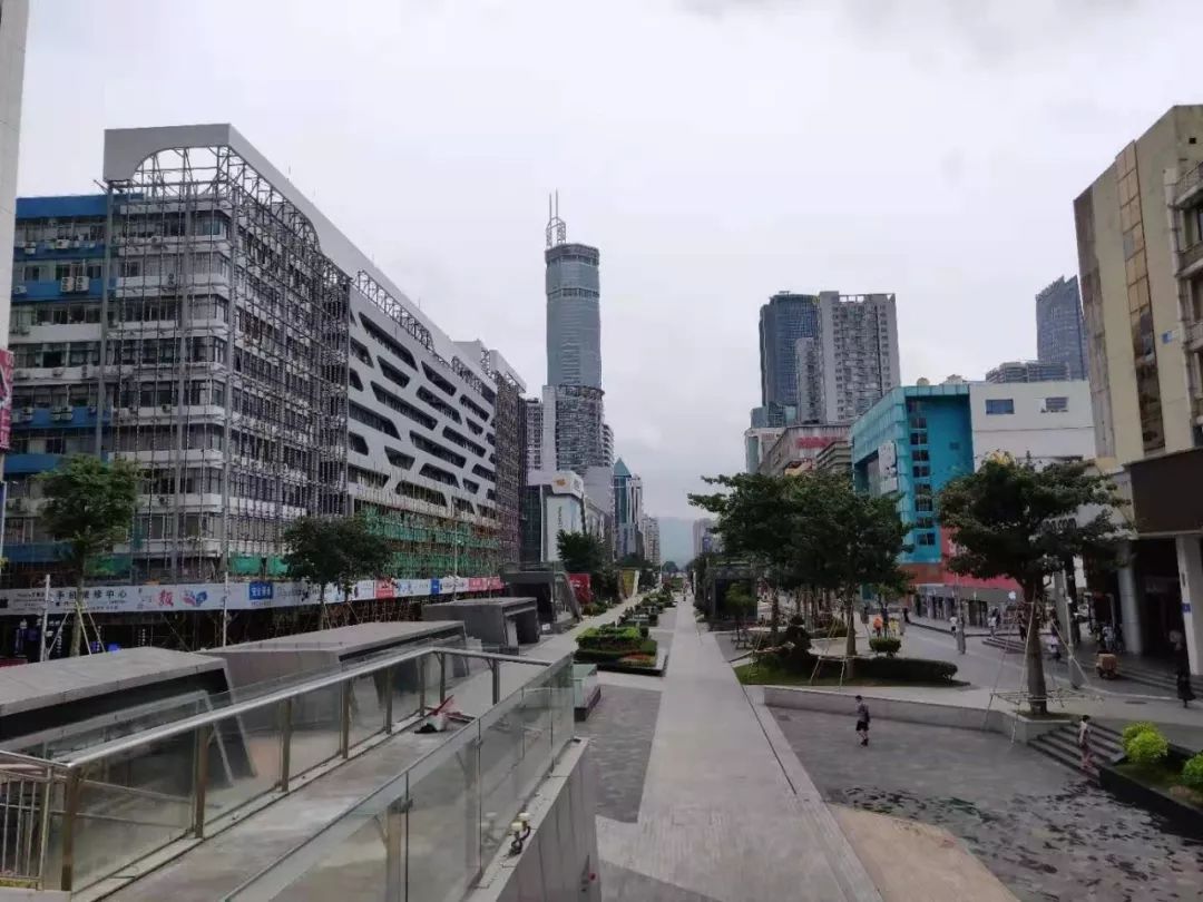 开业1年，空置率40%！华强北地铁商业究竟有多惨？