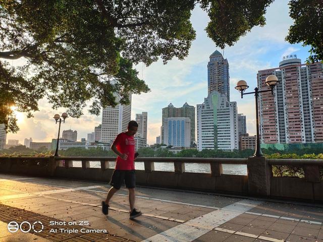 3200W+4800万，vivo Z5样张实力碾压小米CC9，网友：等等党的胜利