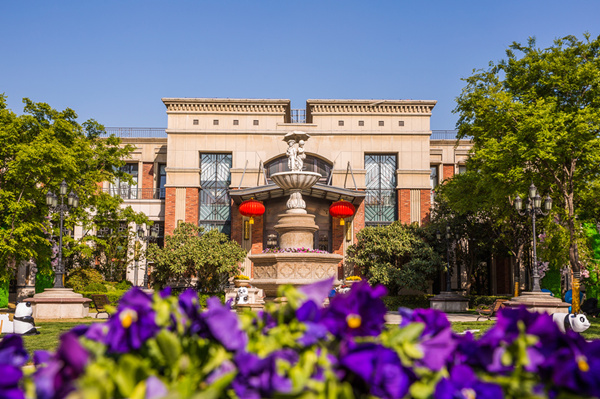 家“和”万事“昌”，看洛北房团节上这家宽景美宅的“诚心”