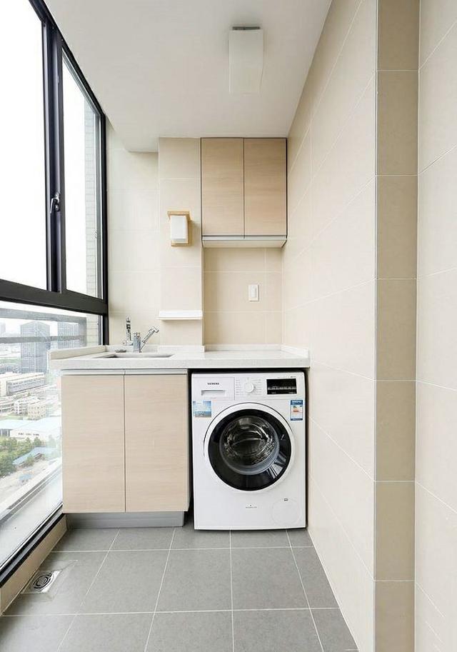 纠结了好久洗衣机放哪，现在终于解决了