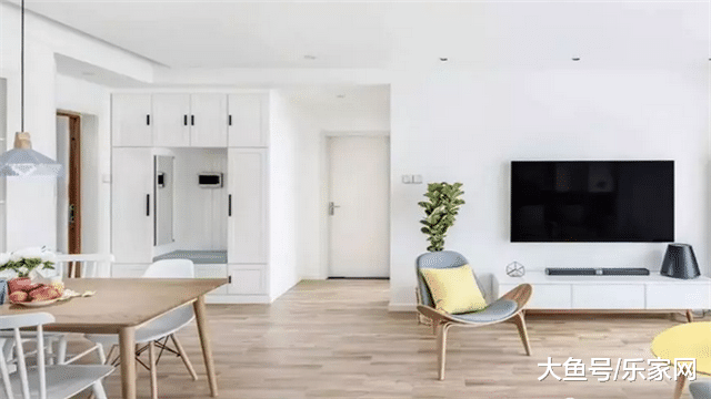 朋友圈刷屏的玄關設計，一夜之間我們家上了頭條，太美了！