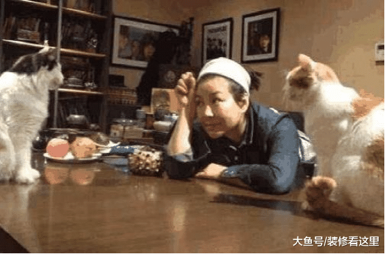 主持人李静现实的房子，楼梯也铺地毯，还真是第一次见