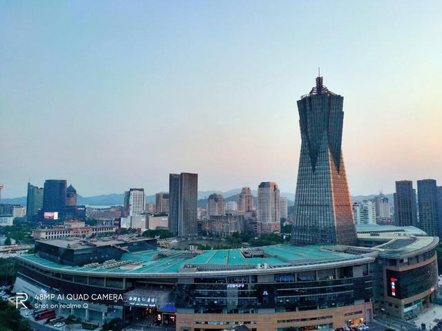 中国移动4G手机质量报告出炉，红米卢伟冰晒榜竟默默把友商遮掉？