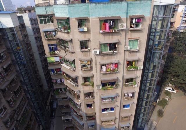 樓市傳來大消息，據國家新的“棚改政策”計劃，“拆二代”再見了