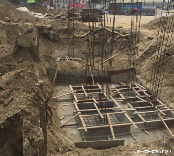 80萬包工包料建三層別墅，兒子說：包工頭賺錢后就能盡心盡力干活了