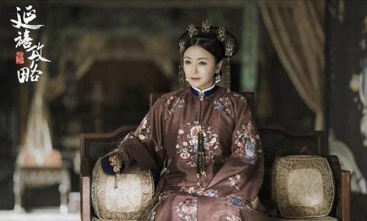 曾与黄晓明同居5年，封杀10年后复出再次翻红，比杨颖还美