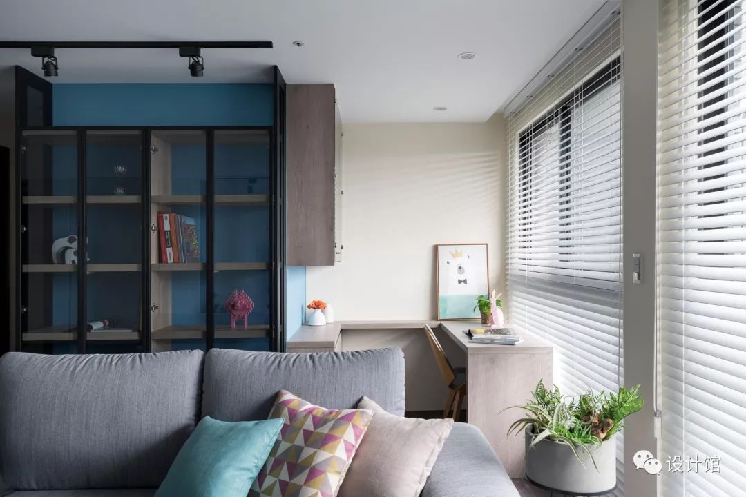 109㎡现代简雅，客厅比较长，挤个小书房！