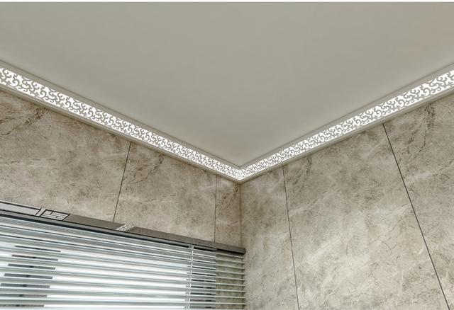 吊顶装石膏线已经过时，现在流行发光顶角线，连买灯具的钱都省了