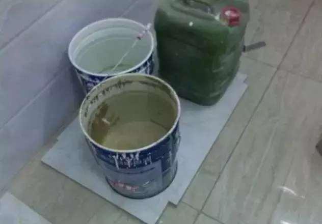 老公坚持瓷砖砌橱柜，省了几千块，邻居看后求老公帮忙砌一个！