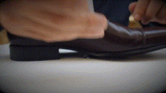 脚臭不敢脱鞋？火爆全网的除臭喷雾，给你的AJ清一下味道吧